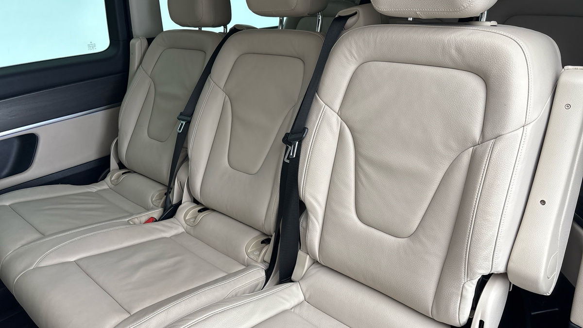 Mercedes-Benz V Class Image 8