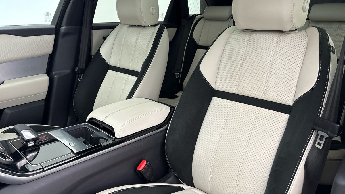 Land Rover Range Rover Velar Image 7
