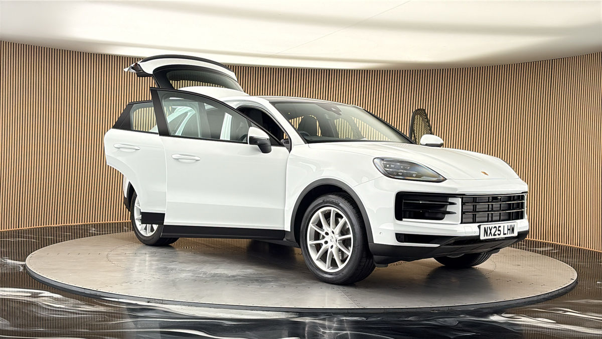 More views of Porsche Cayenne