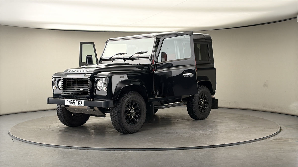Land Rover Defender 90 Image 22
