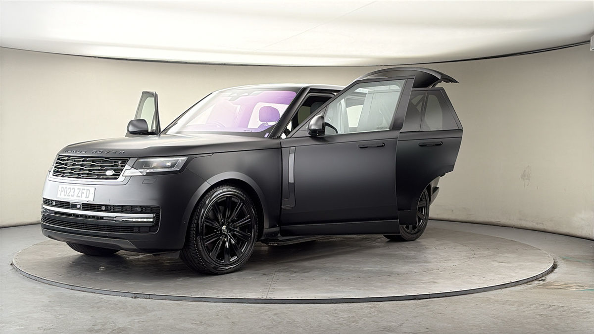 More views of Land Rover Range Rover