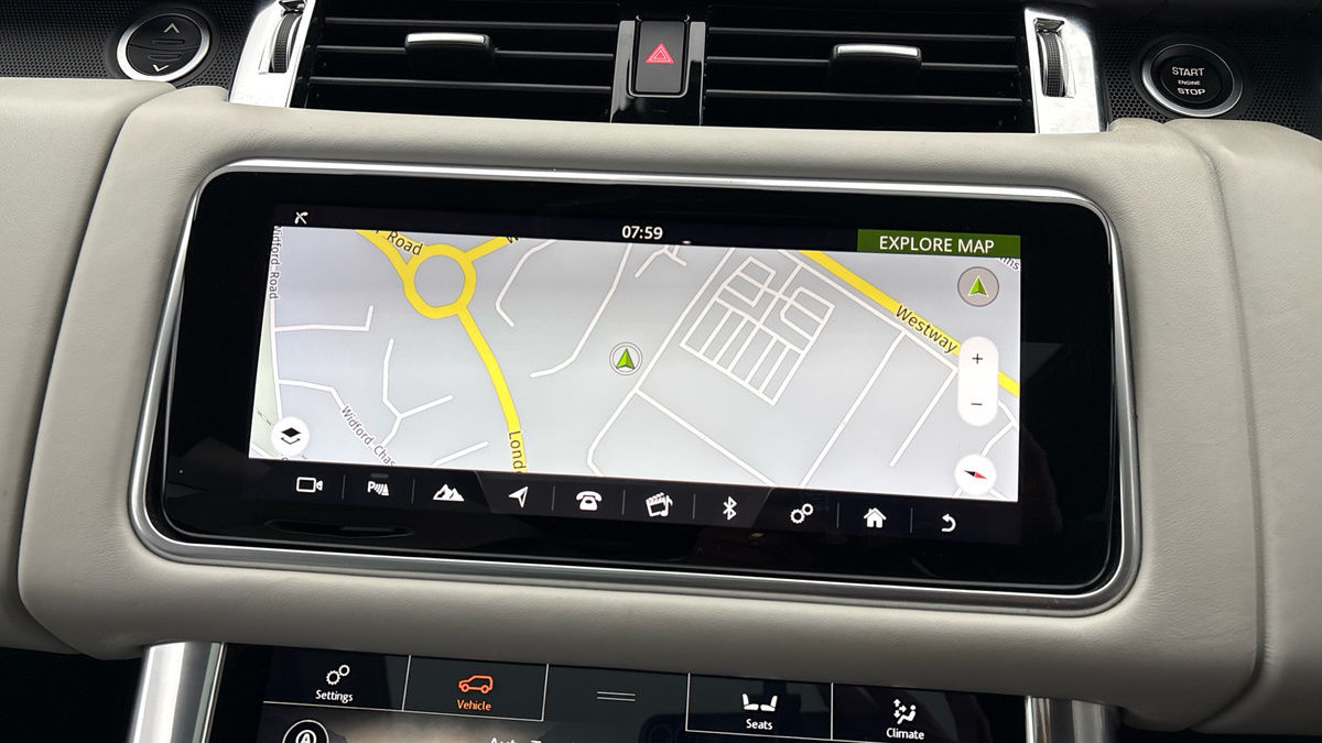 Land Rover Range Rover Sport Image 17