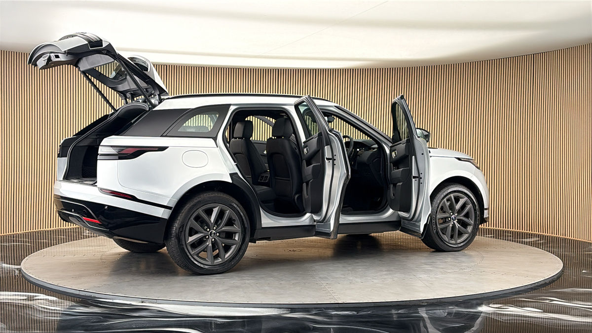 More views of Land Rover Range Rover Velar
