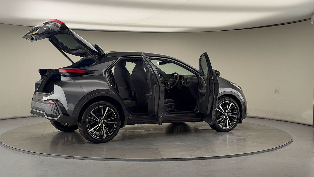 More views of Toyota C-HR