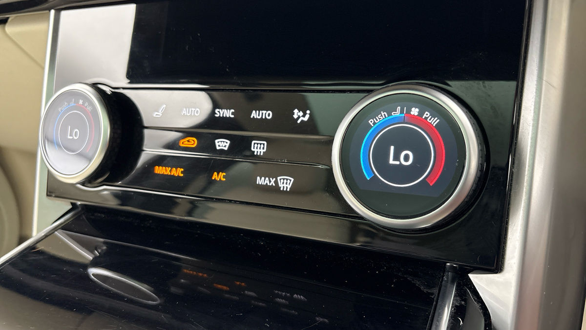 Land Rover Range Rover Image 25