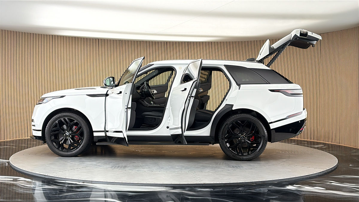 More views of Land Rover Range Rover Velar