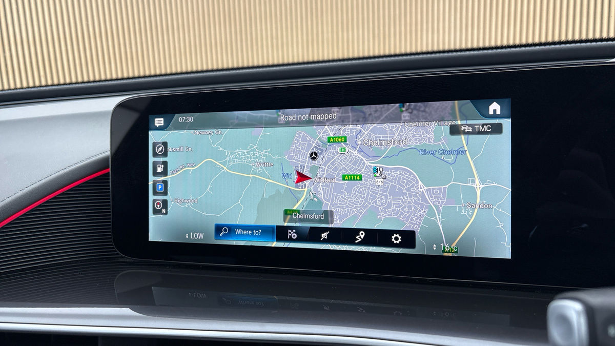Mercedes-Benz EQC Image 17