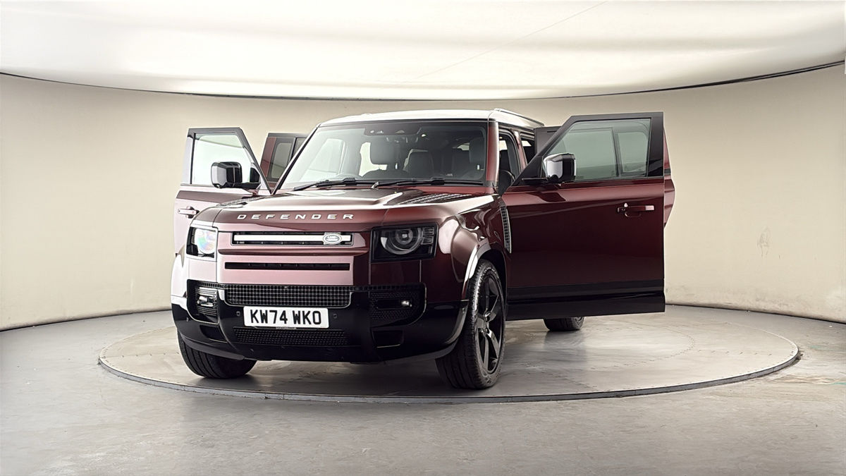 More views of Land Rover Defender 130