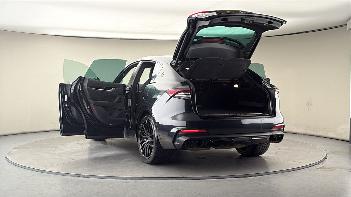 More views of Maserati Levante