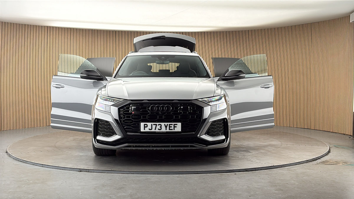 More views of Audi RSQ8