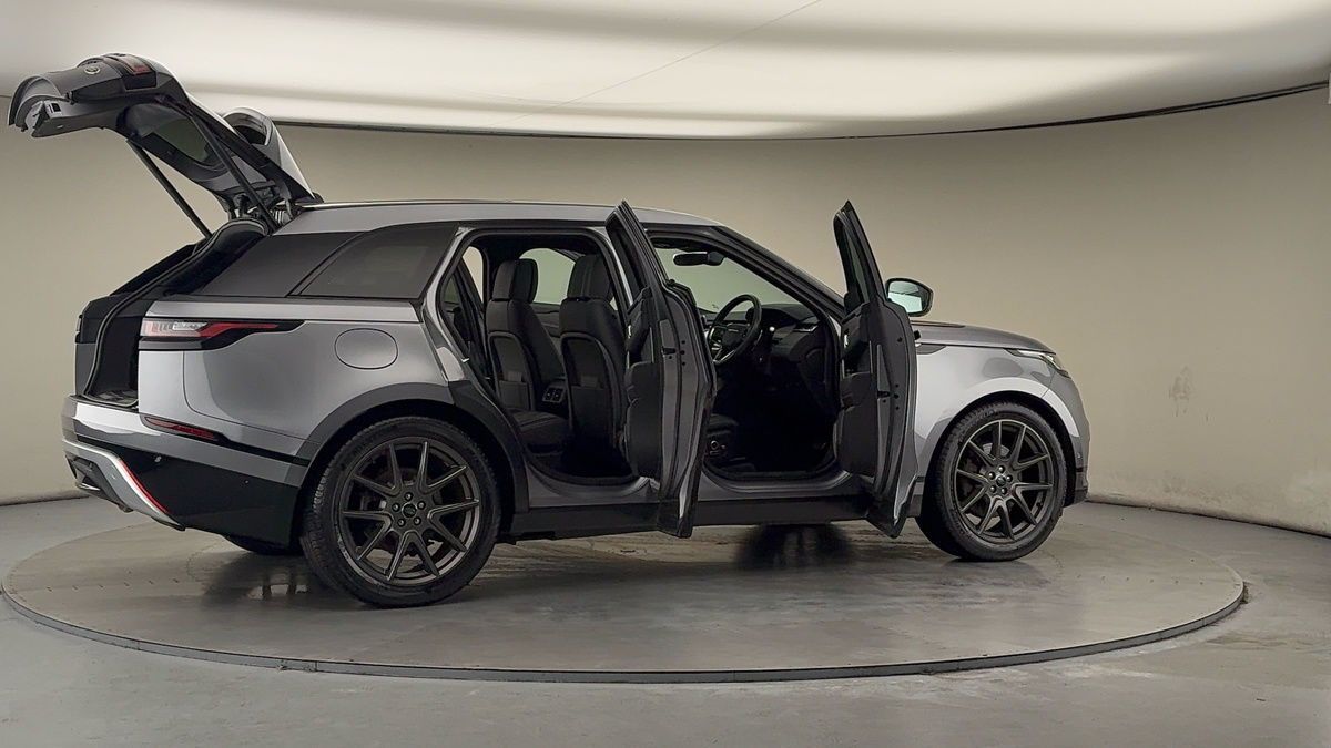 More views of Land Rover Range Rover Velar