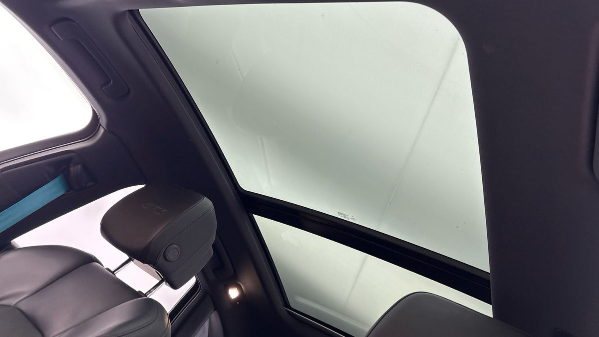 Porsche Macan Image 6