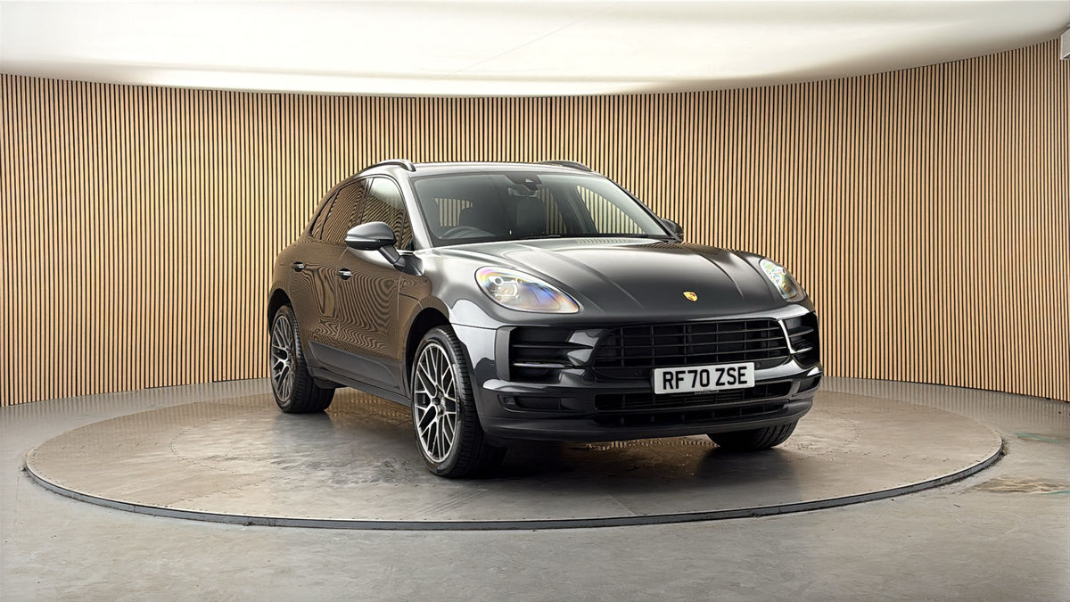 More views of Porsche Macan