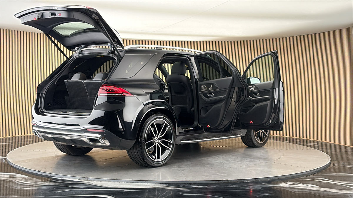 More views of Mercedes-Benz GLE