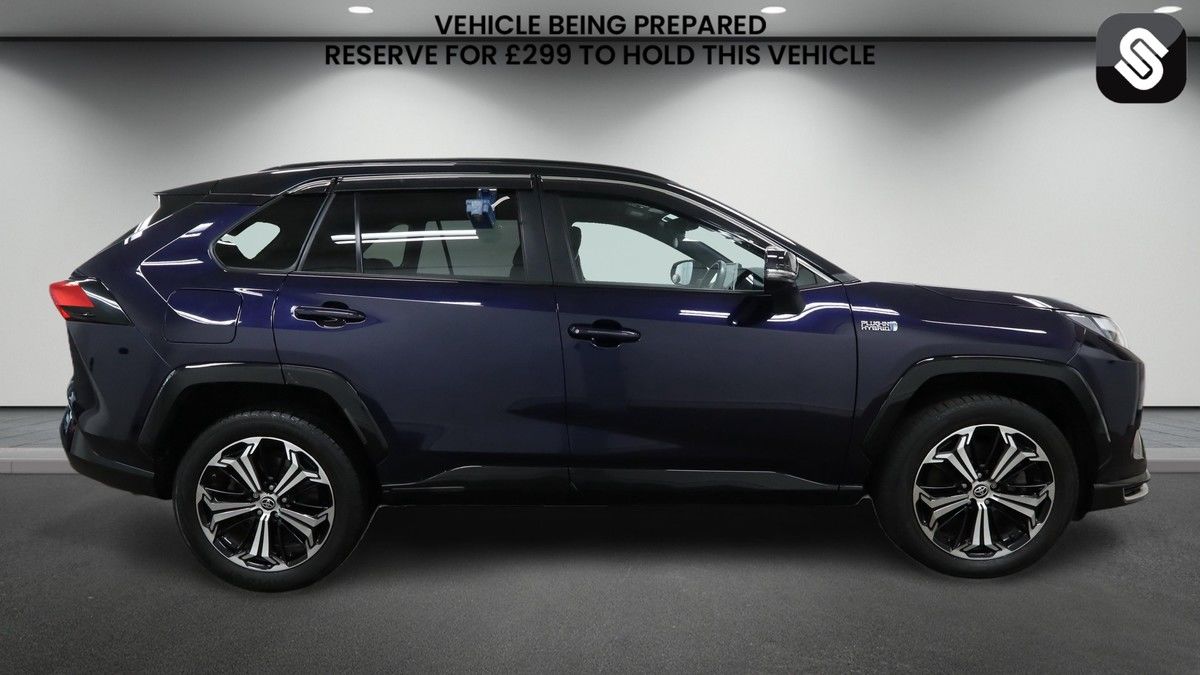 Toyota RAV4 Image 5