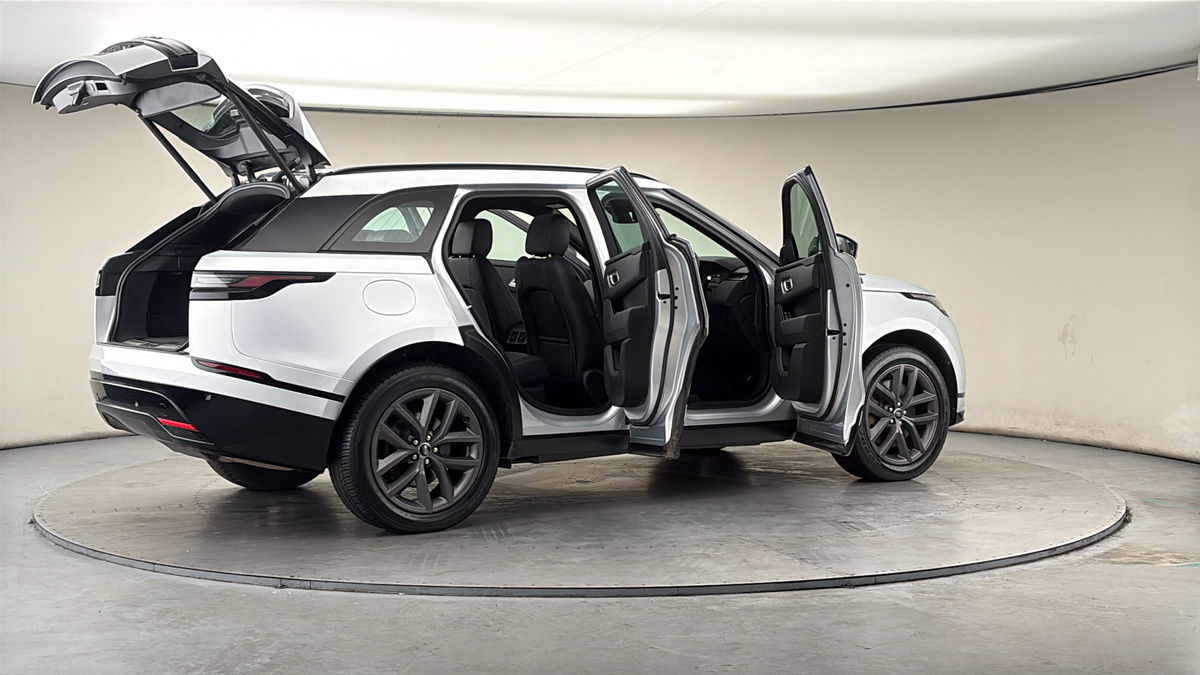 More views of Land Rover Range Rover Velar