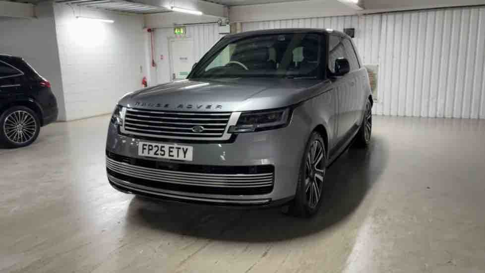 More views of Land Rover Range Rover