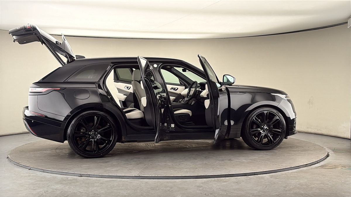More views of Land Rover Range Rover Velar