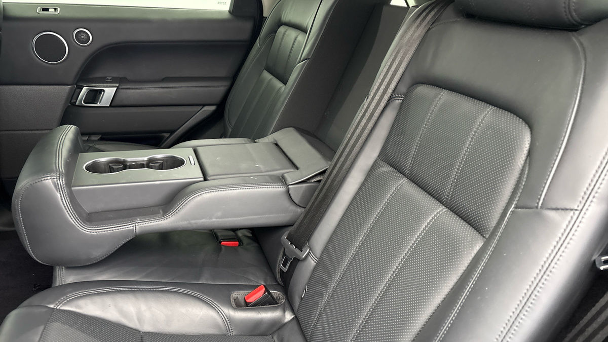 Land Rover Range Rover Sport Image 9