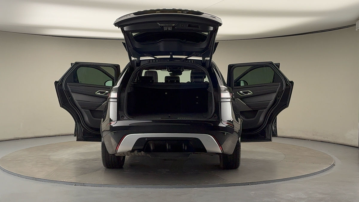 More views of Land Rover Range Rover Velar