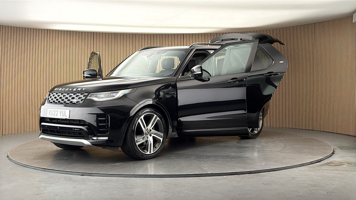 More views of Land Rover Discovery