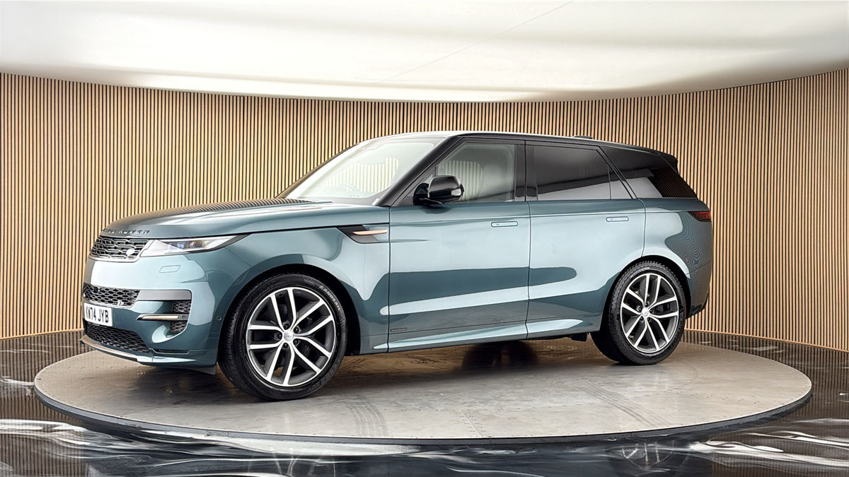 More views of Land Rover Range Rover Sport