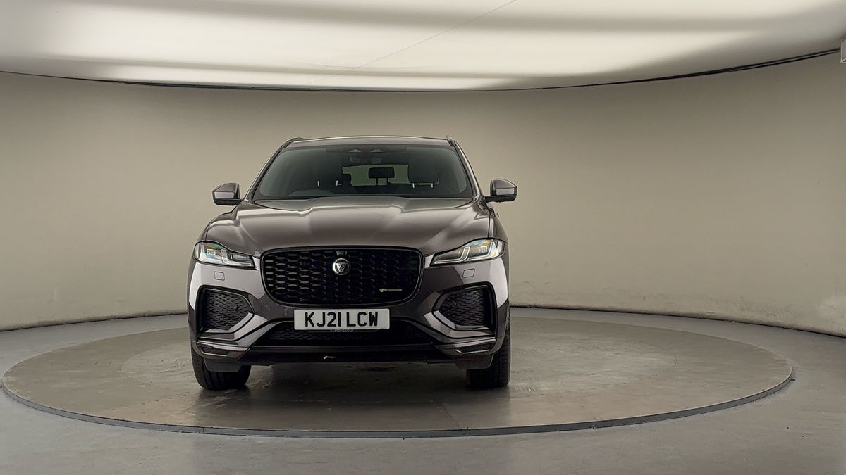 Jaguar F-PACE Image 3