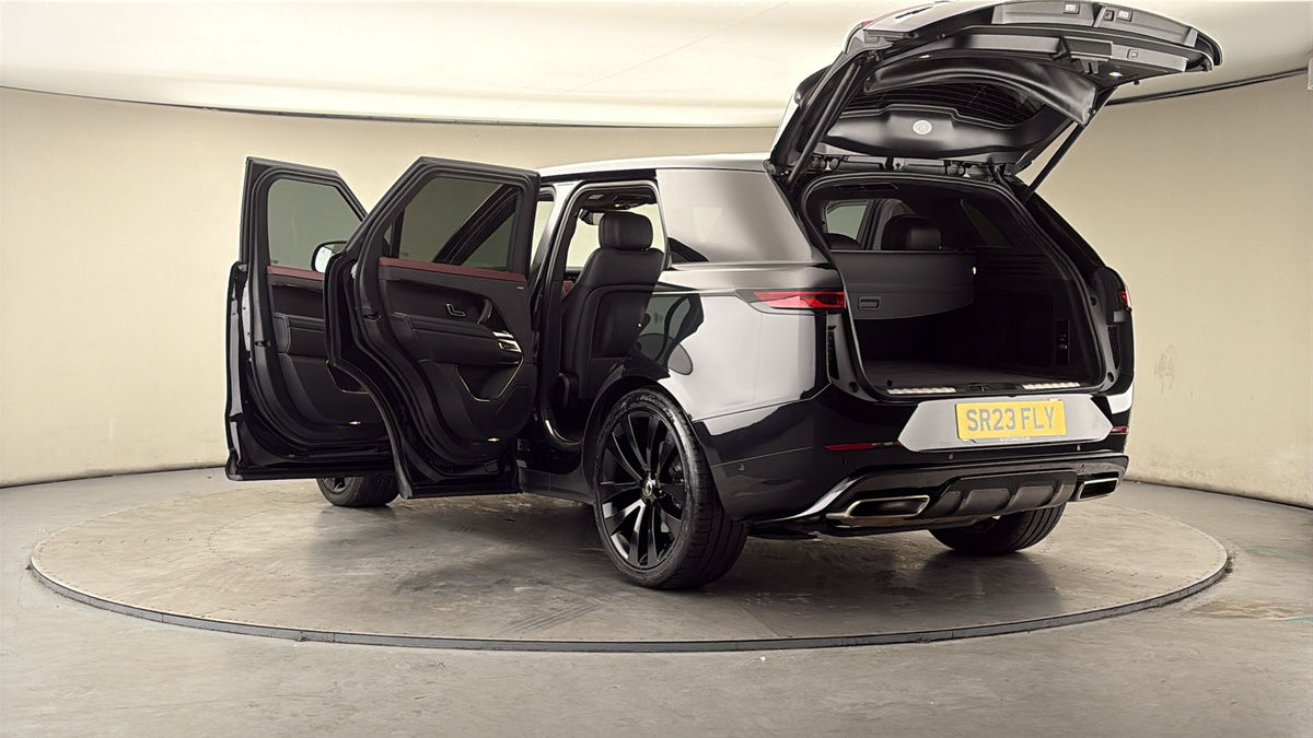 Land Rover Range Rover Sport Image 23