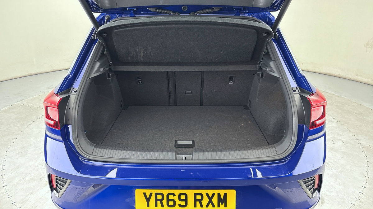 Volkswagen T-Roc Image 11