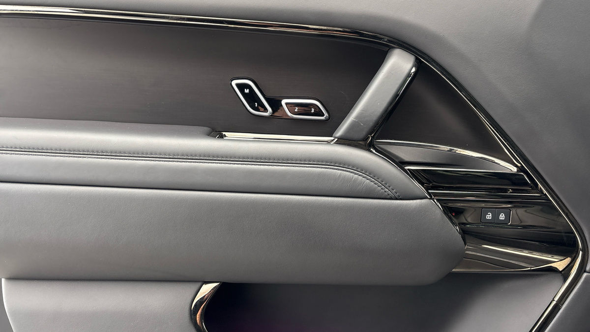 Land Rover Range Rover Image 19