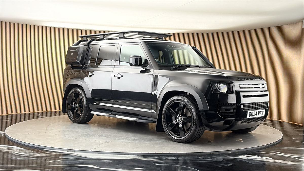 More views of Land Rover Defender 110
