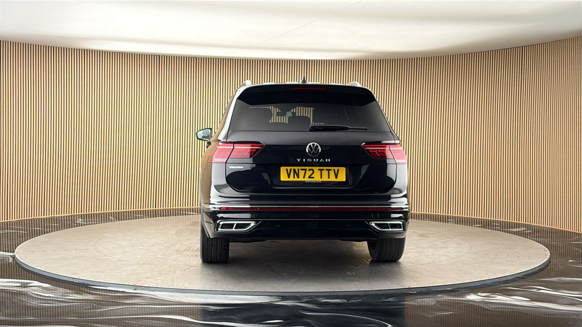 More views of Volkswagen Tiguan Allspace