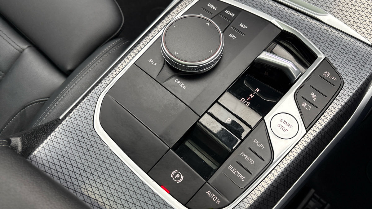 BMW 3 Series Image 29
