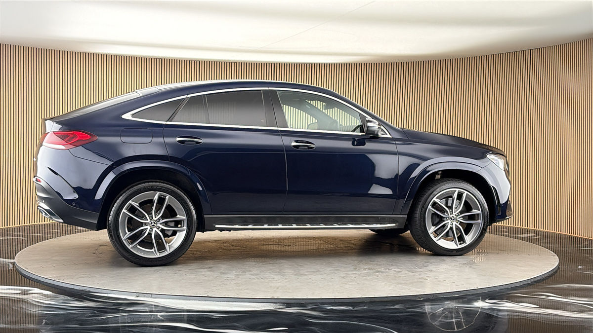 More views of Mercedes-Benz GLE