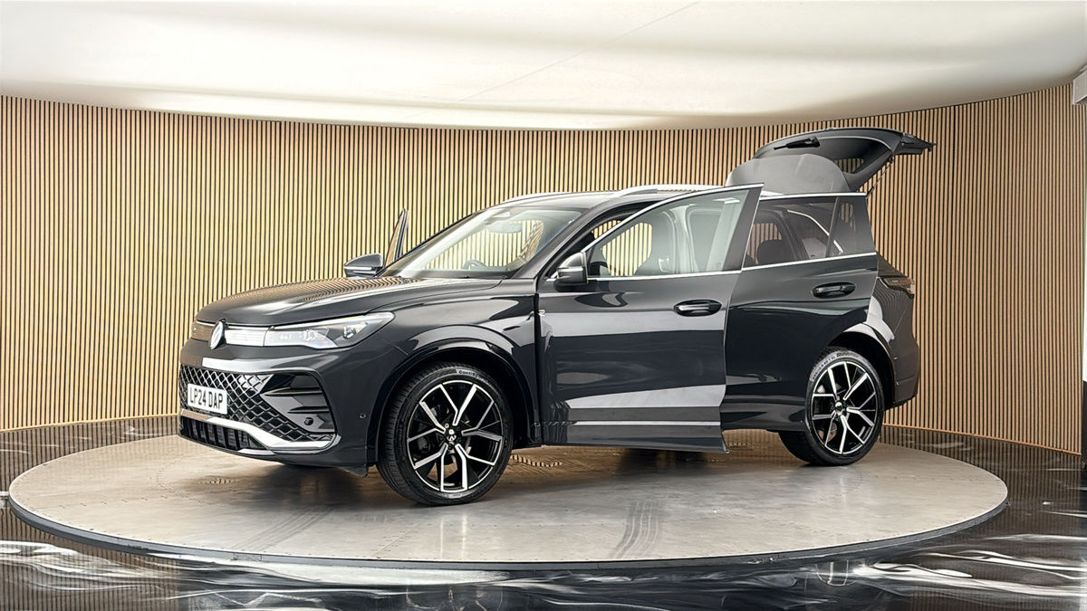 More views of Volkswagen Tiguan