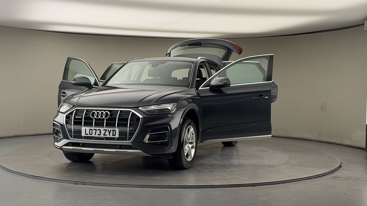 More views of Audi Q5