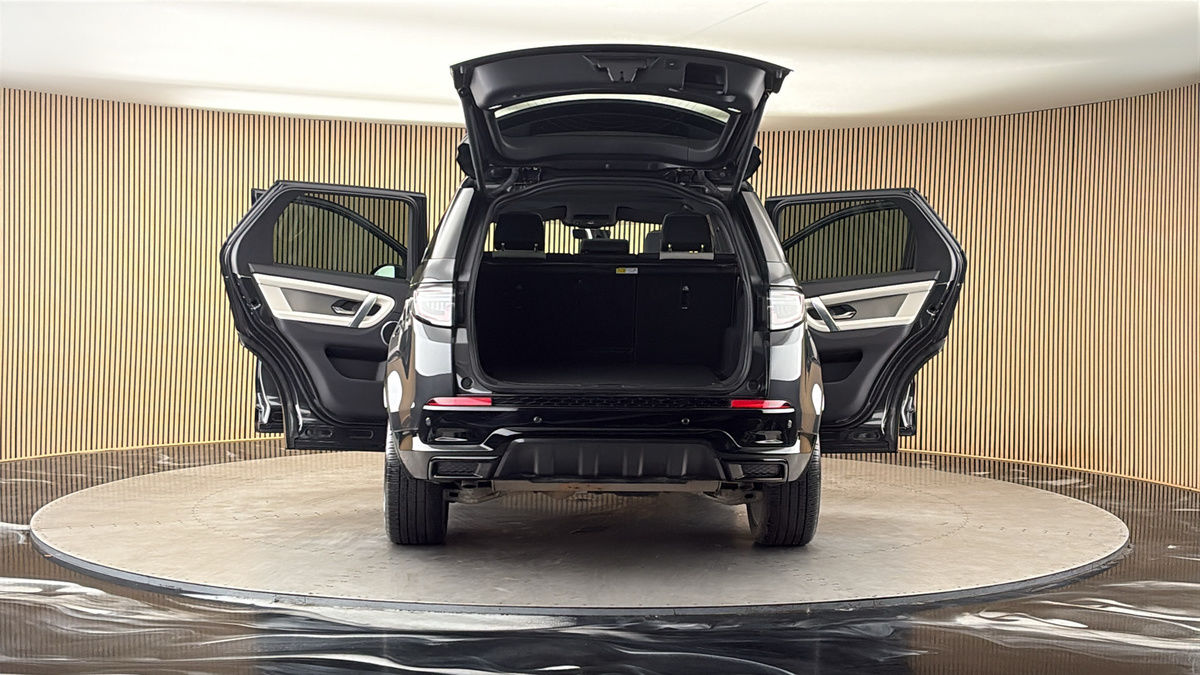 More views of Land Rover Discovery Sport