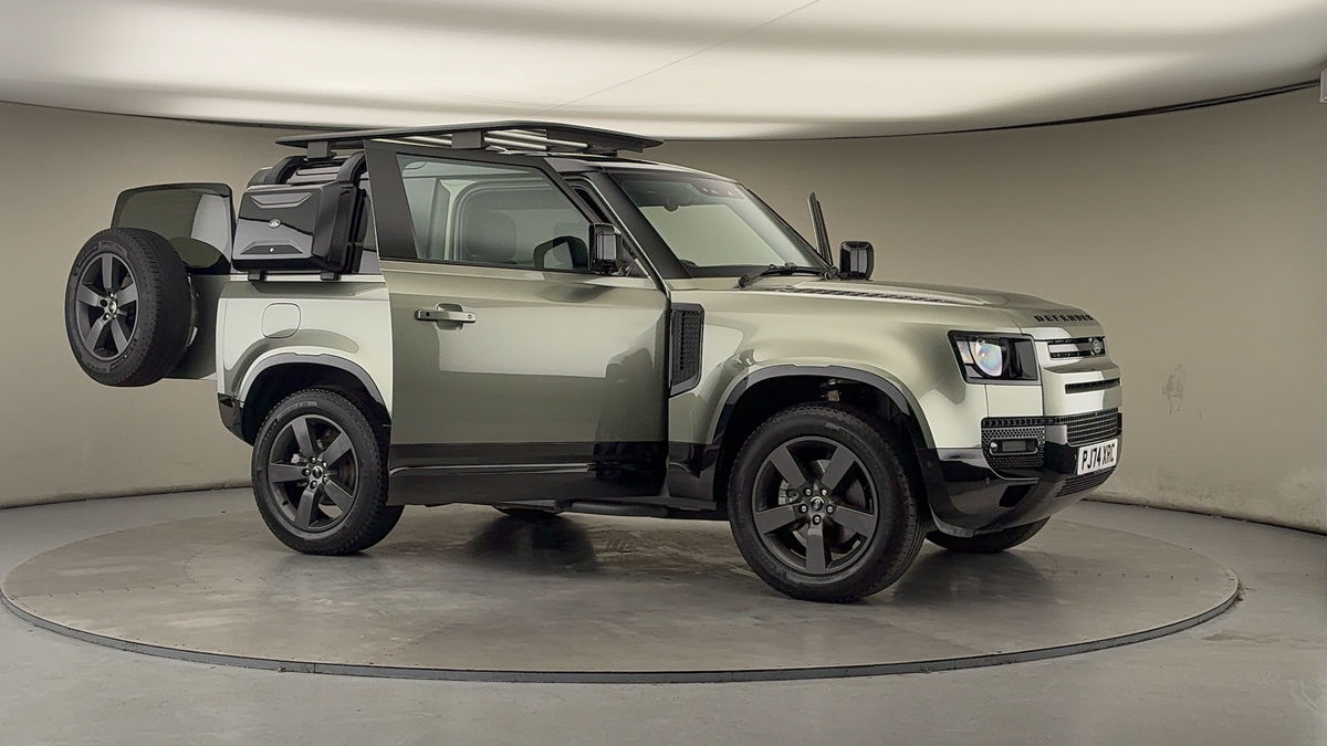 More views of Land Rover Defender 90