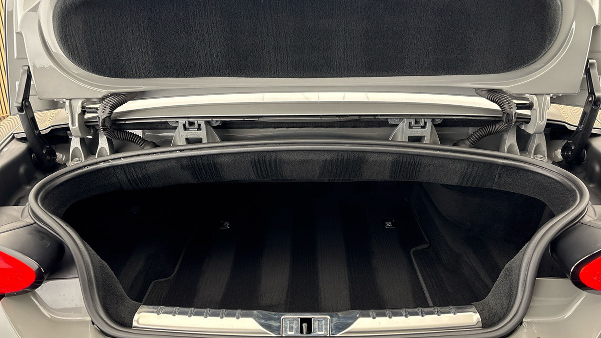 Bentley Continental Image 11