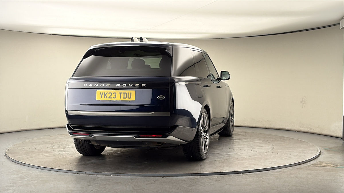 More views of Land Rover Range Rover