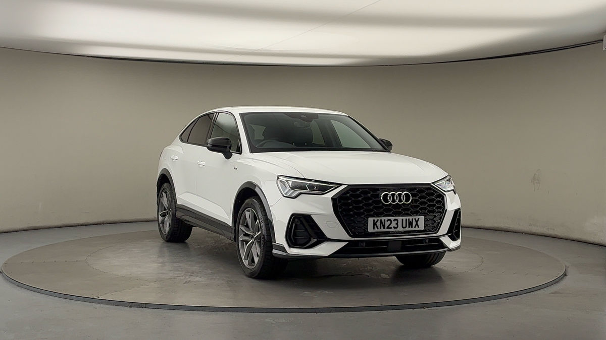 More views of Audi Q3