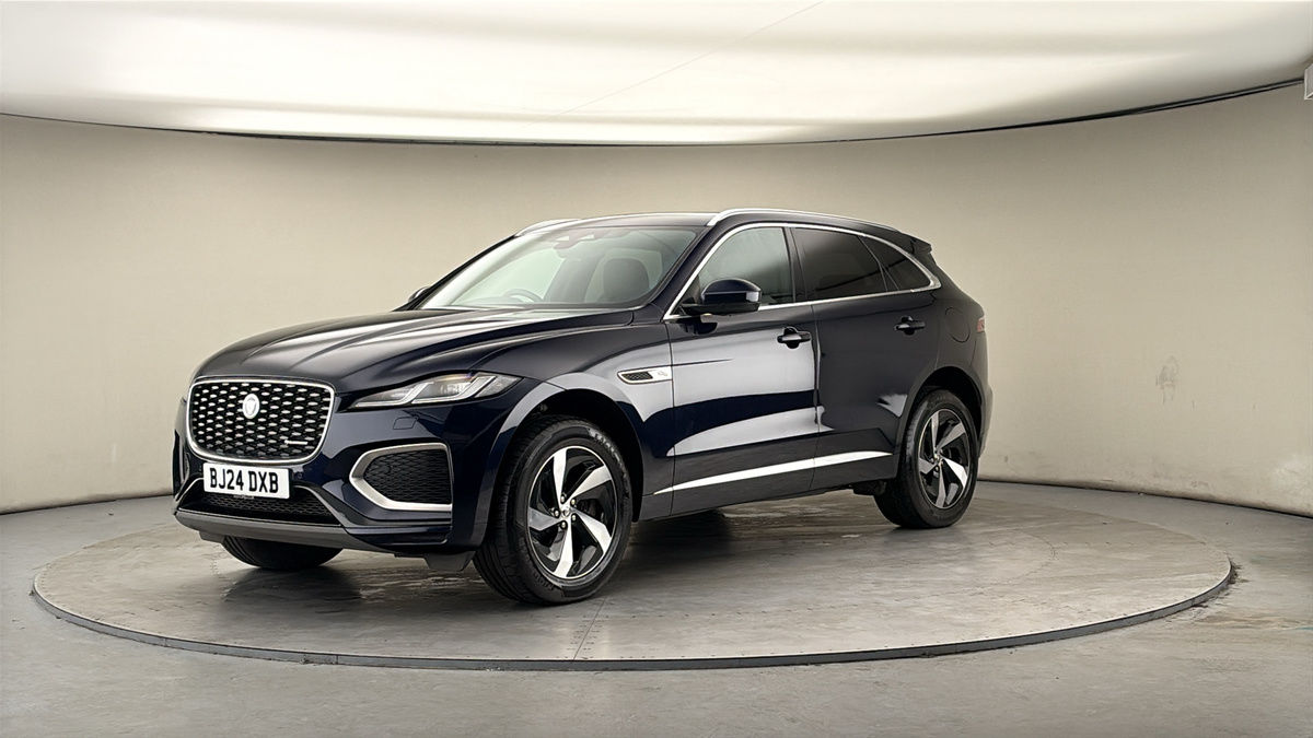 Jaguar F-PACE Image 20