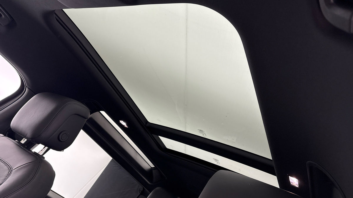 Land Rover Defender 90 Urban Image 6