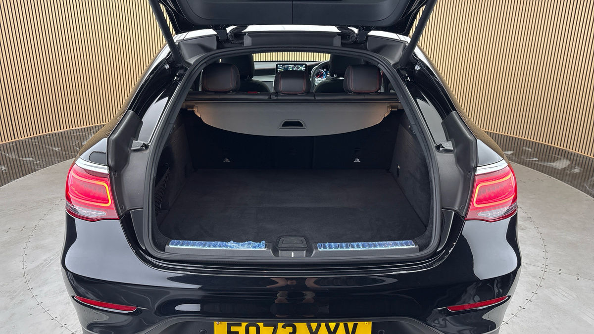 Mercedes-Benz GLC Image 11