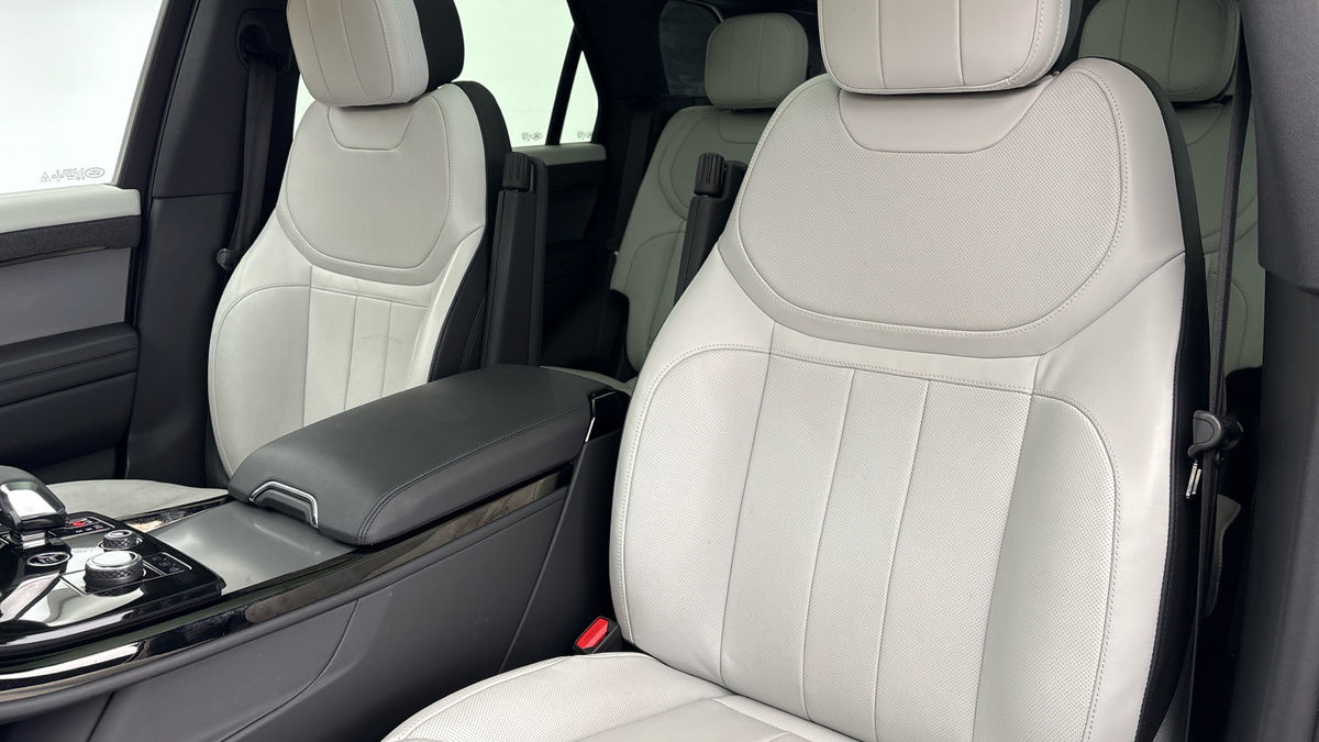 Land Rover Range Rover Sport Image 7
