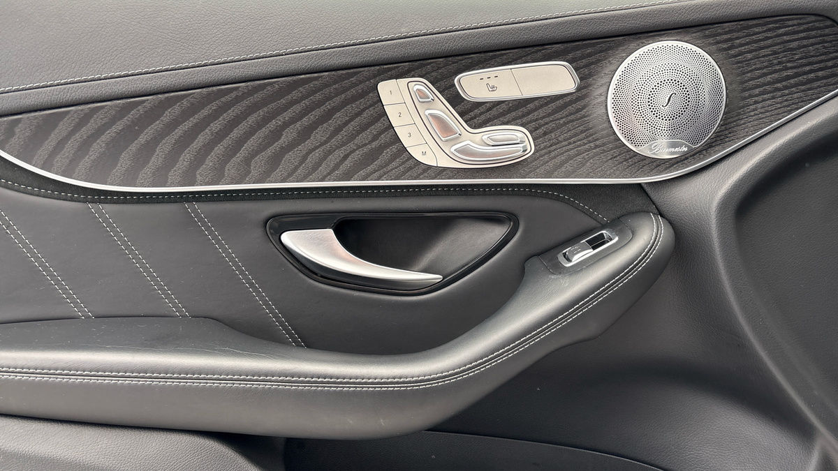 Mercedes-Benz GLC Image 19