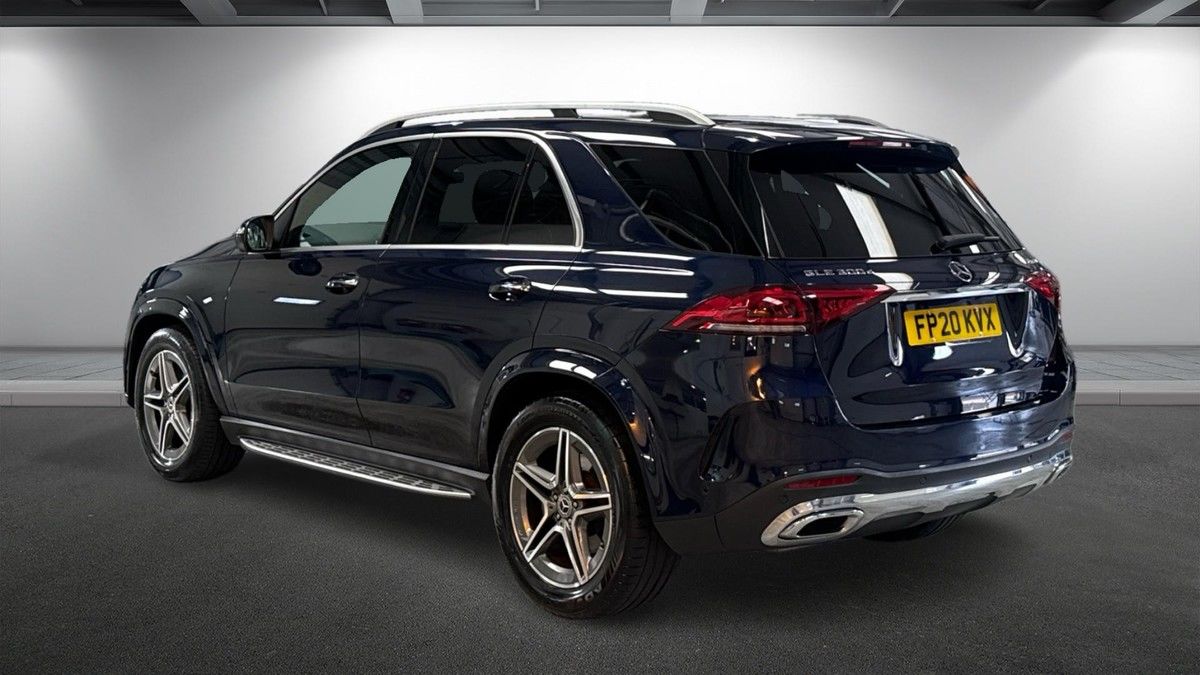 Mercedes-Benz GLE Image 2