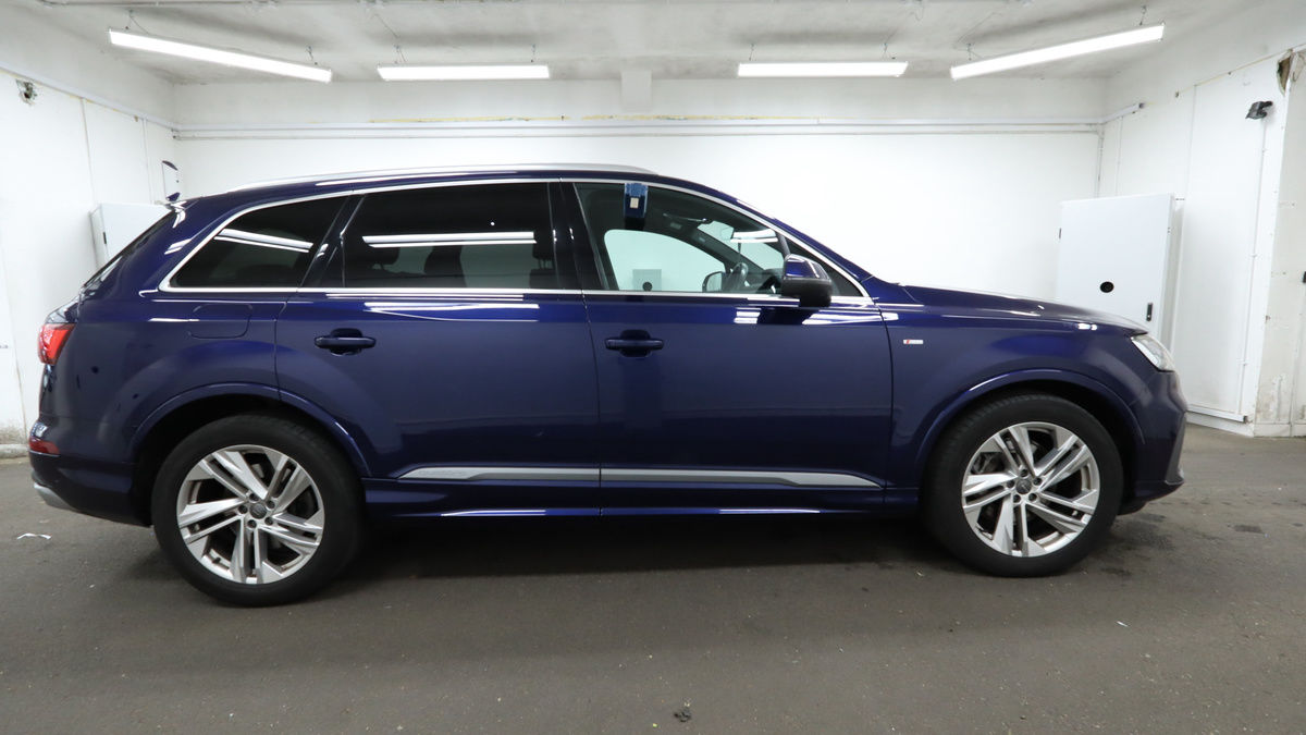 Audi Q7 Image 5