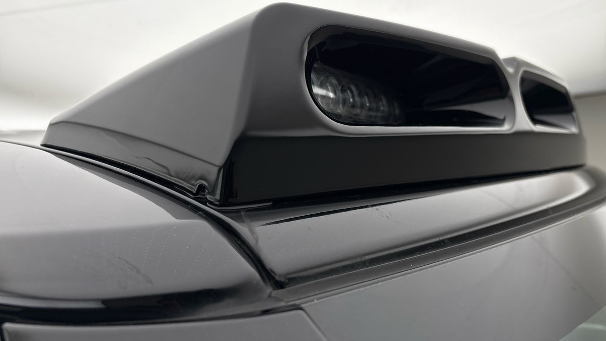 Land Rover Defender 110 Image 25