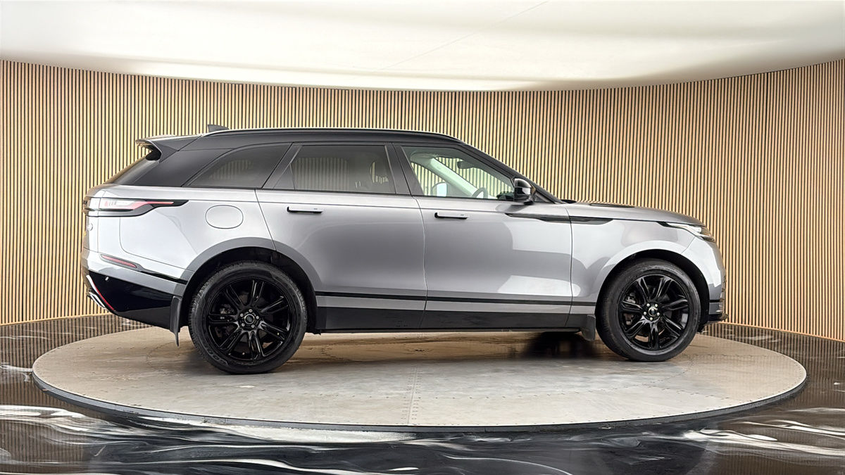 More views of Land Rover Range Rover Velar